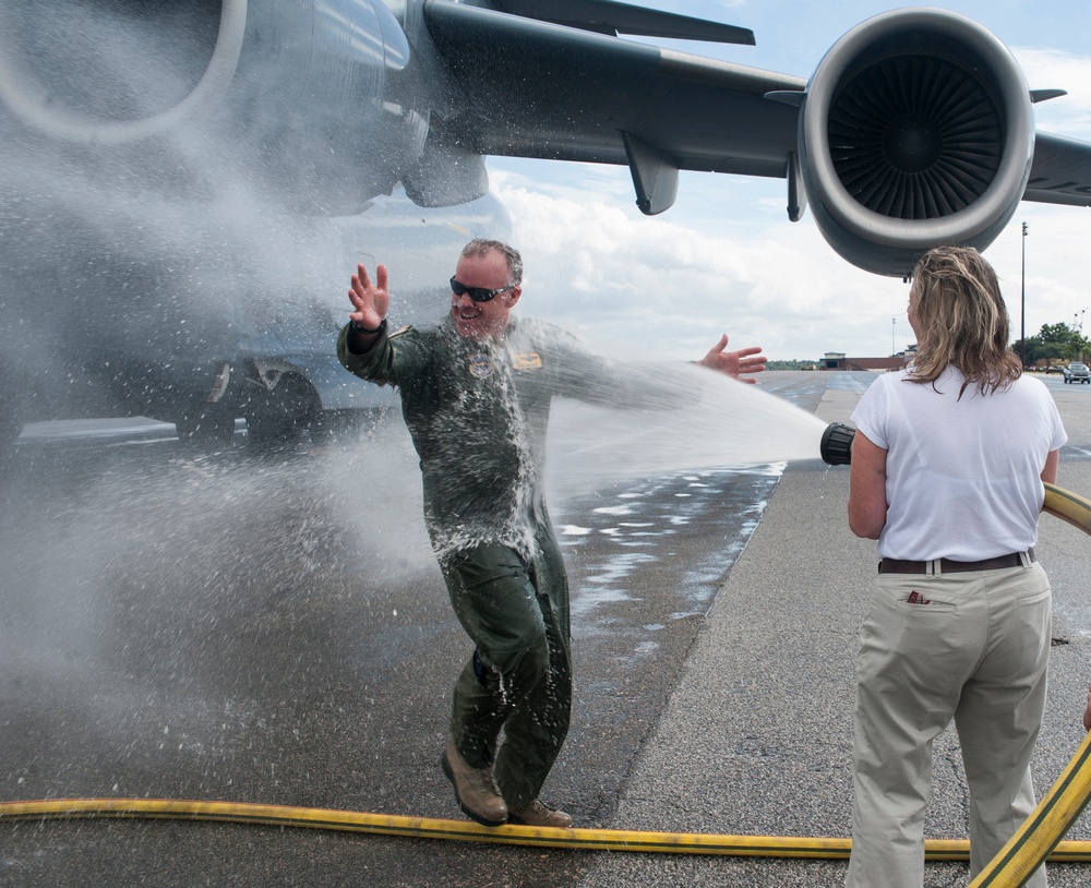 Col. Hansen's final flight at JB Charleston