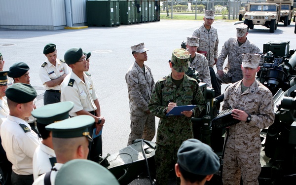 Japan, US officers discuss artillery