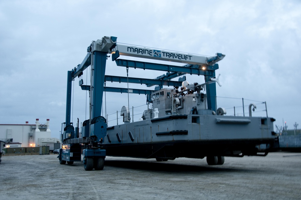 Seabees prepare for Hurricane Sandy