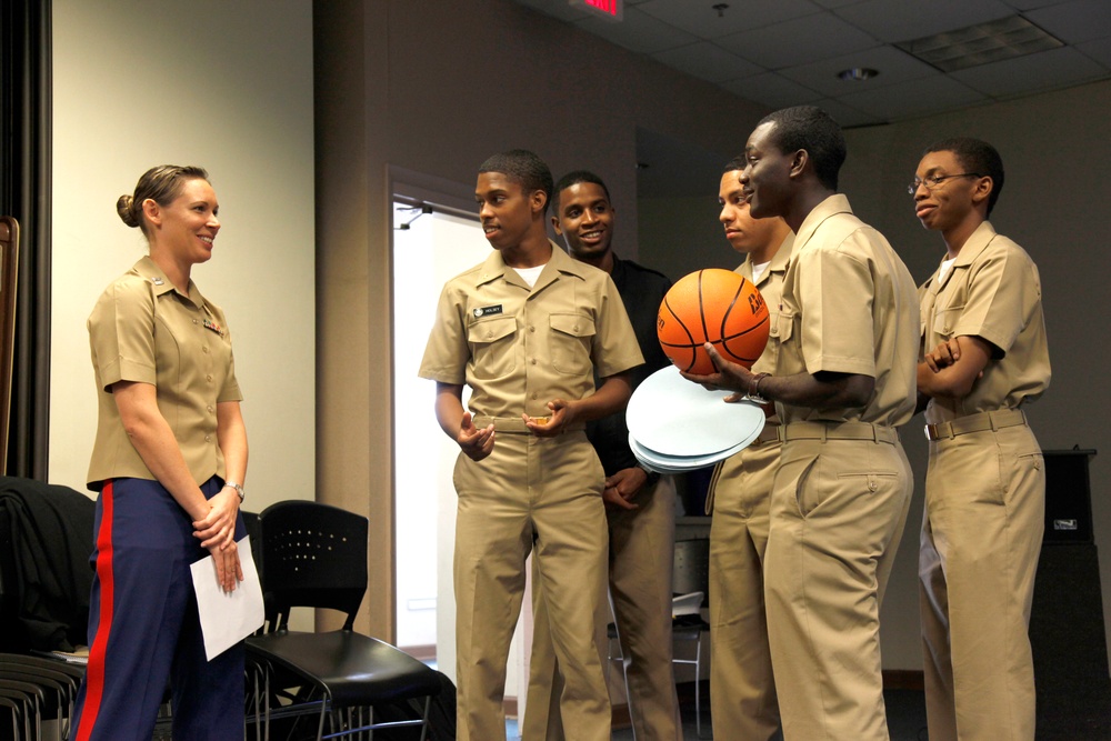 Seminar showcases Corps leadership opportunities