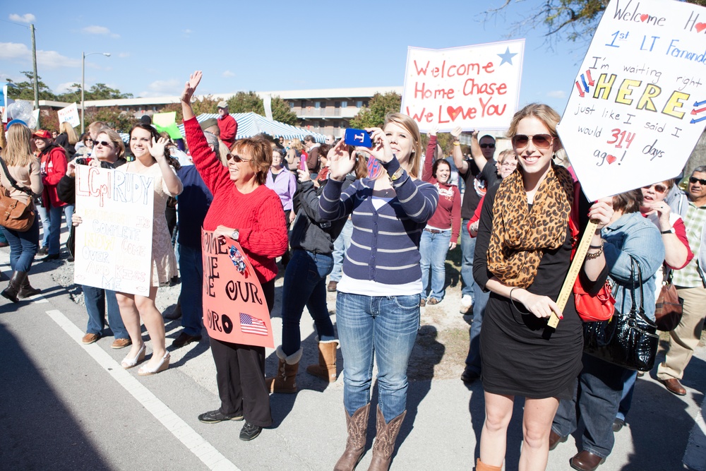 Sixth Marine Regiment Returns Home