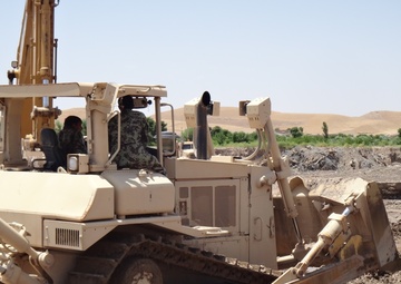 US and Afghan Army Engineers: 'bridging' the gap