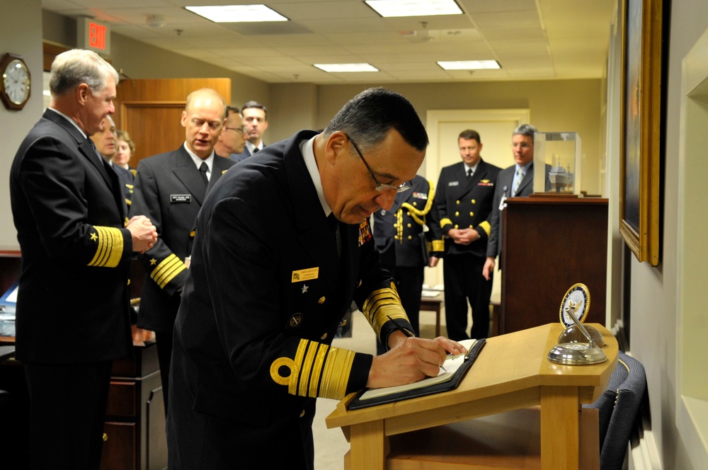 CNO hosts Brazilian navy commander