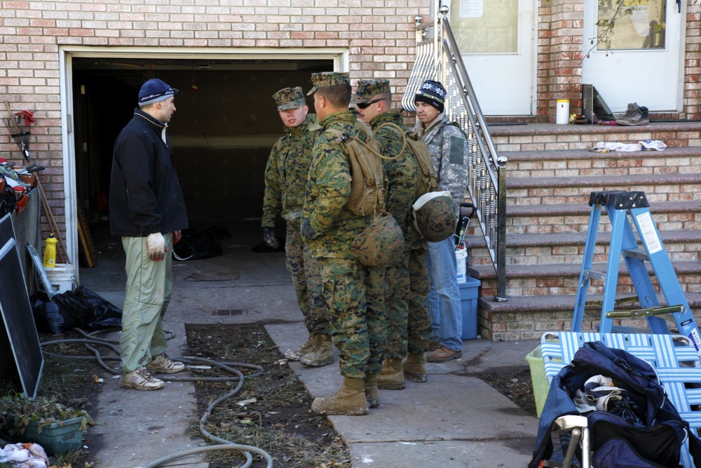 Marines help residents of Staten Island