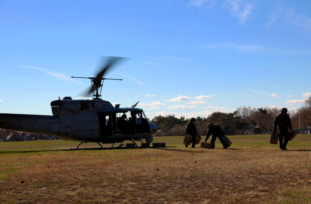 Marines help residents of Staten Island
