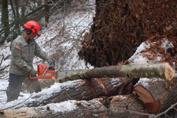 West Virginia Guard soldiers deliver food, water to Pickens residents