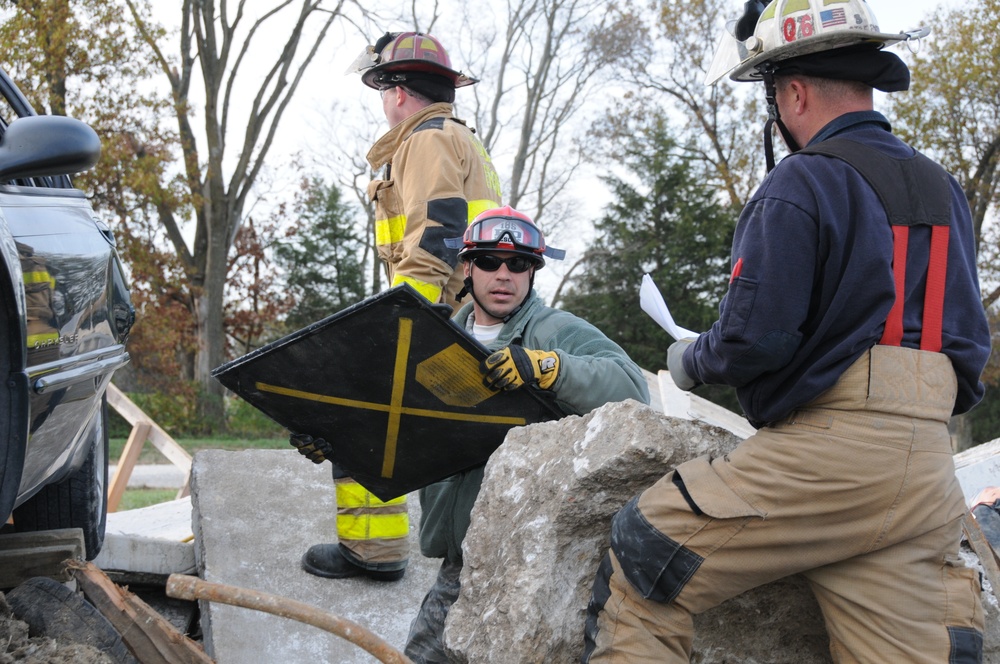 DVIDS - News - 185th ARW Fire Protection Services Train for Disaster ...
