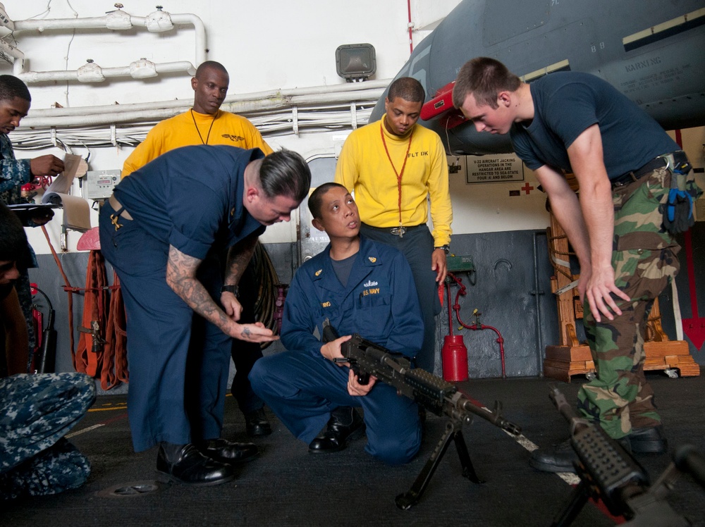 Weapons familiarization training abard USS Peleliu