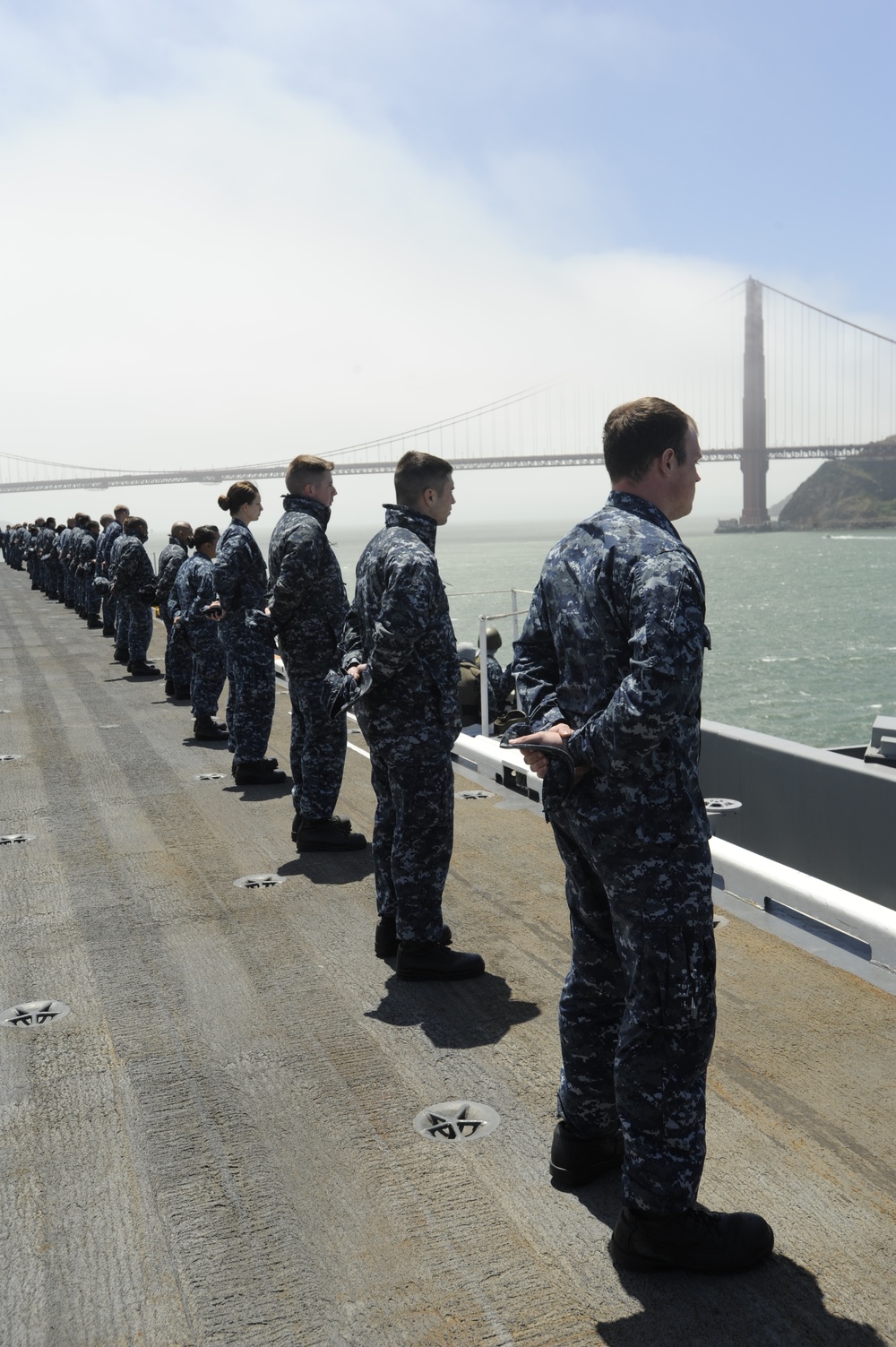 USS Nimitz departs San Francisco