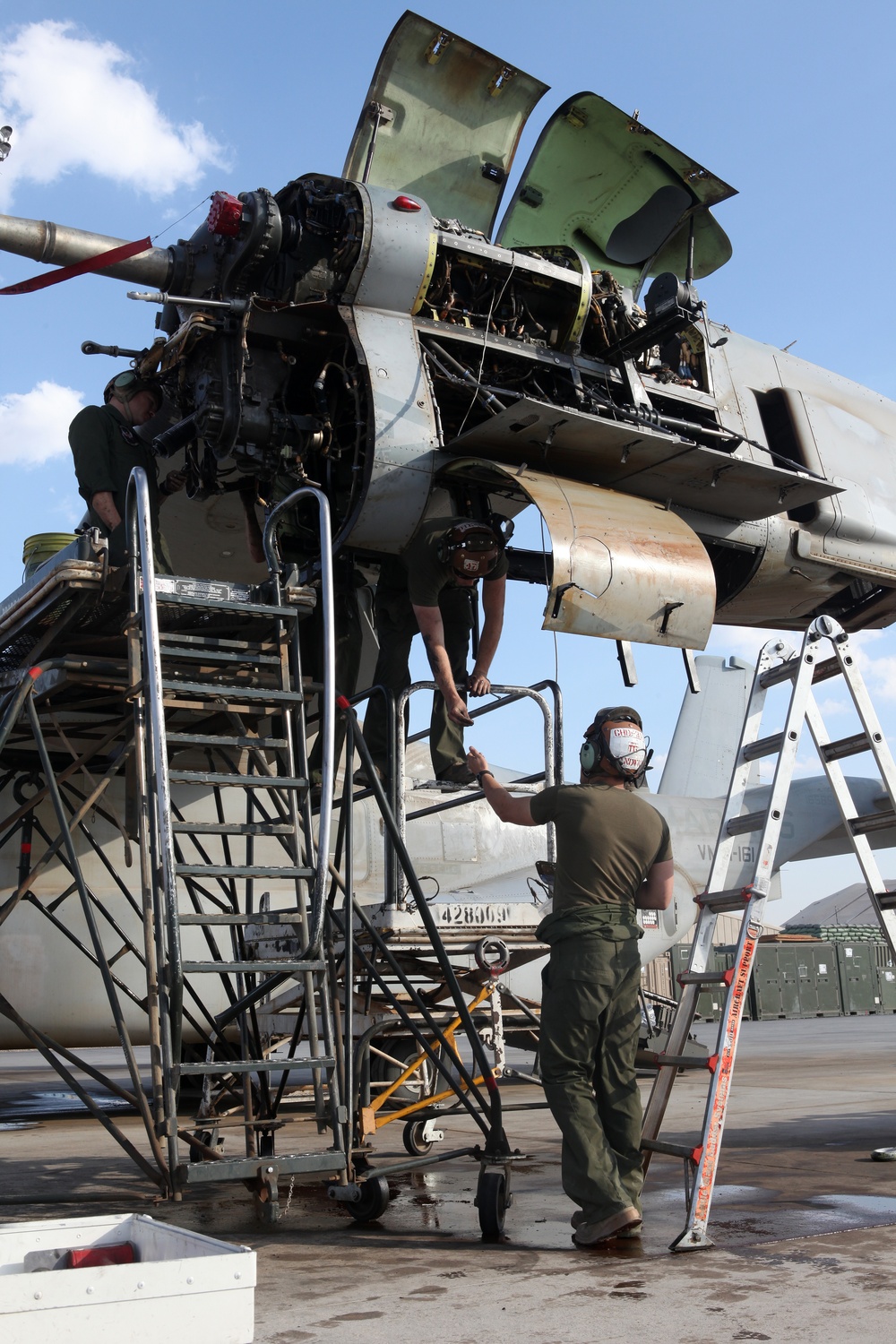 VMM-161 Maintenance