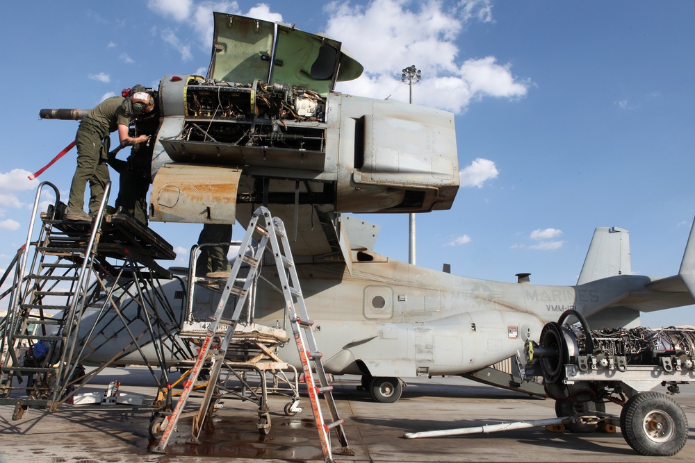 VMM-161 Maintenance