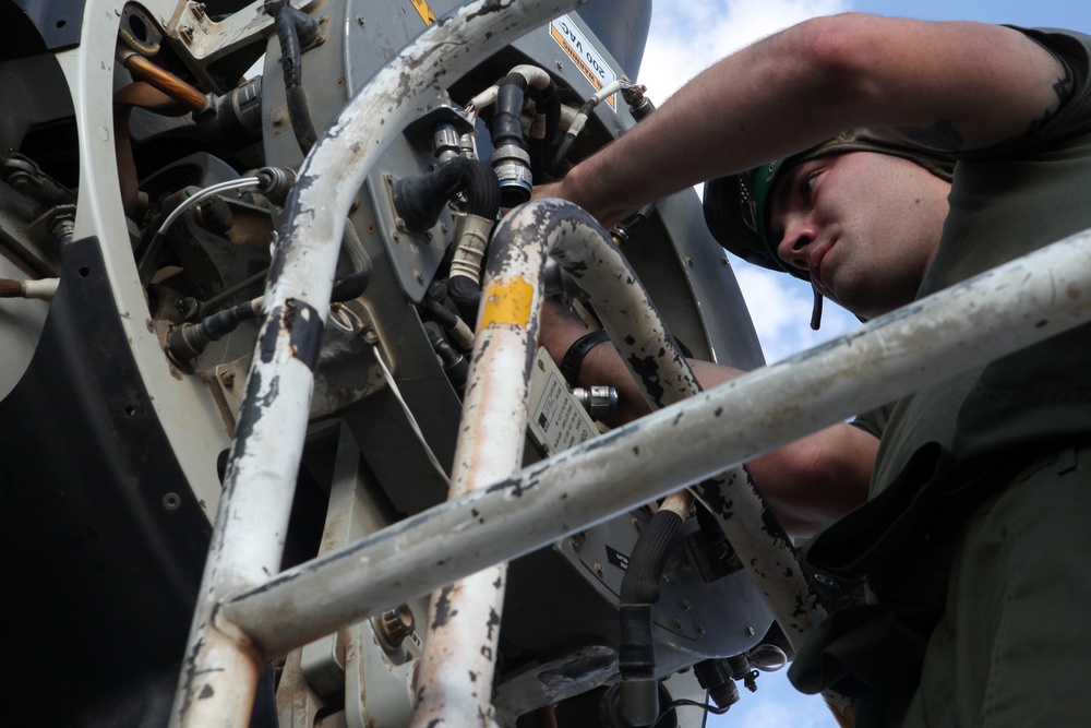 VMM-161 Maintenance