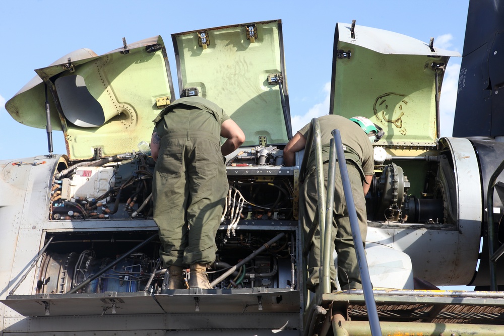 VMM-161 Maintenance