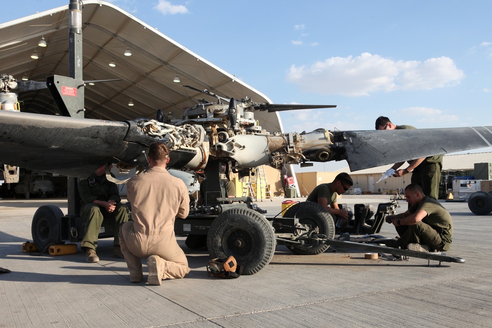 VMM-161 Maintenance