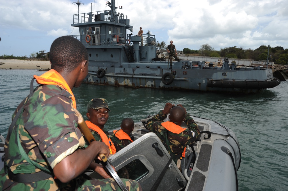 Boat-boarding class during Exercise Cutlass Express 2012