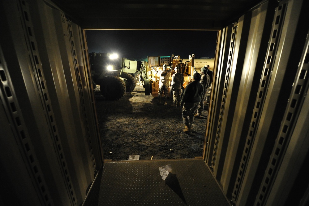 Soldiers begin Sandy relief staging operations at COL Victory