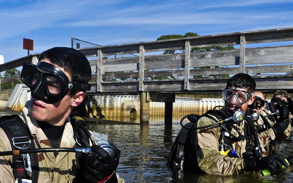 AFSOC/STTS Marina Cleanup