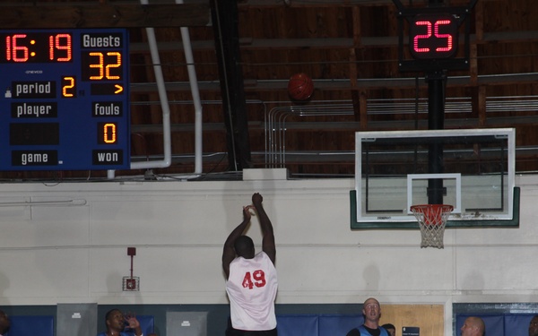 New courts, new season: Intramural basketball continues on new court