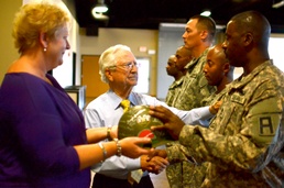 WWII veteran shares memories, history of lineage with current generation