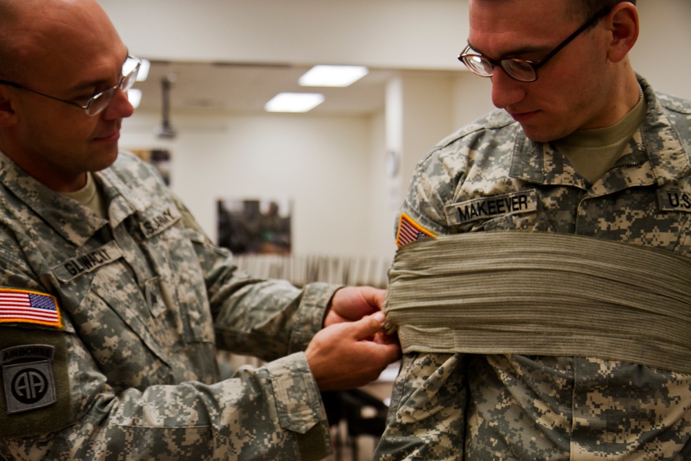 200th MPCOM medics fine-tune medic skill sets during extensive training