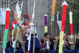 Artists gather at Kintai Bridge for Festival