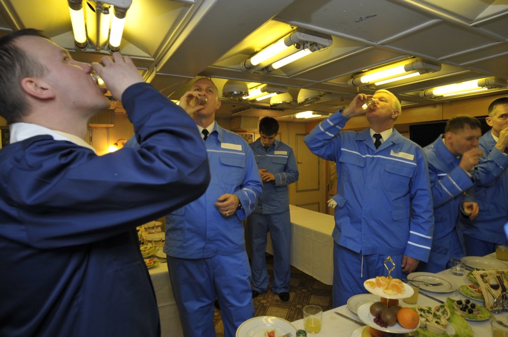 CNO travels to Russia