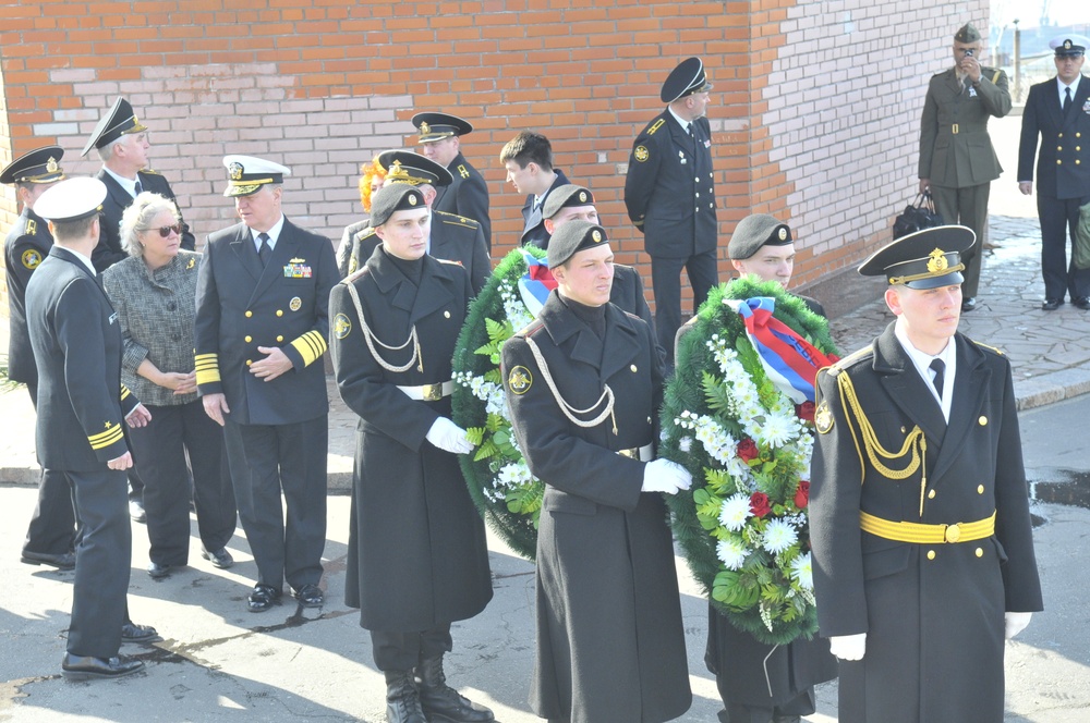 CNO travels to Russia
