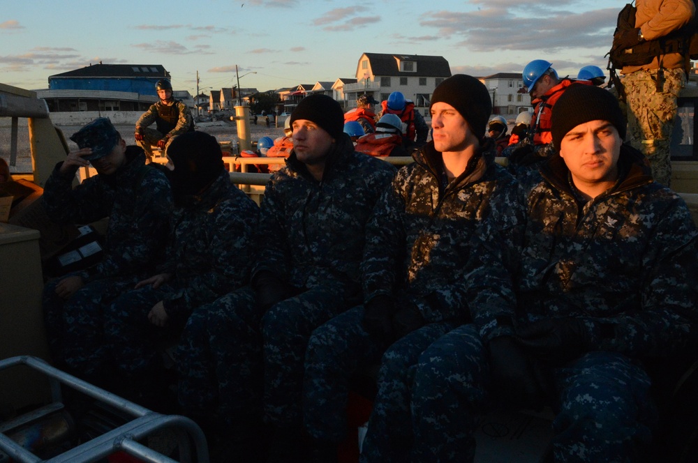 Sailors help in hurricane recovery effort