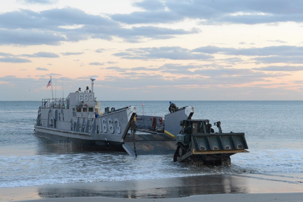 Sailors help in hurricane recovery effort