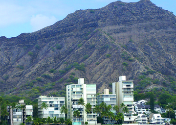 First-time crew paddles the Molokai Hoe