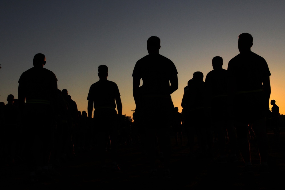 Marines commemorate their 237th birthday with motivational run