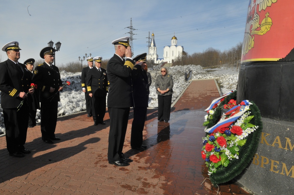 CNO visits Russian fleet