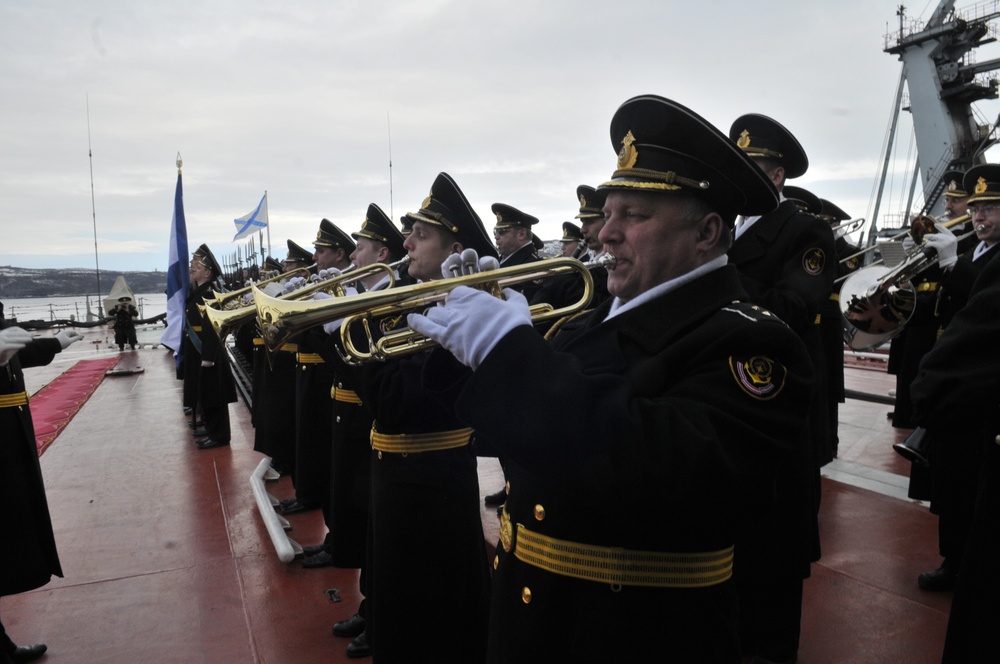 CNO visits Russian fleet