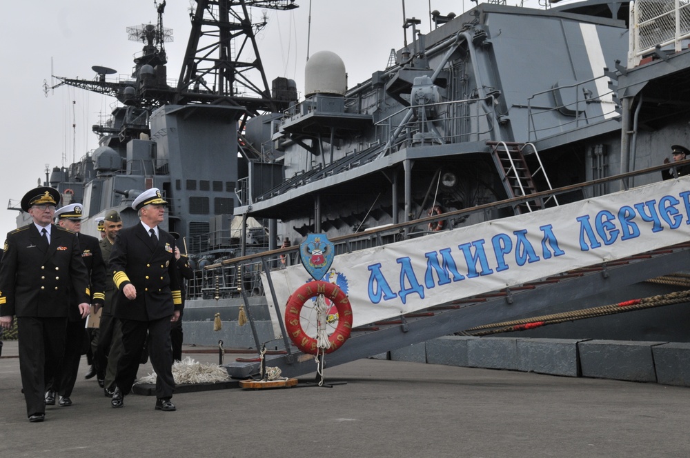 CNO visits Russian fleet