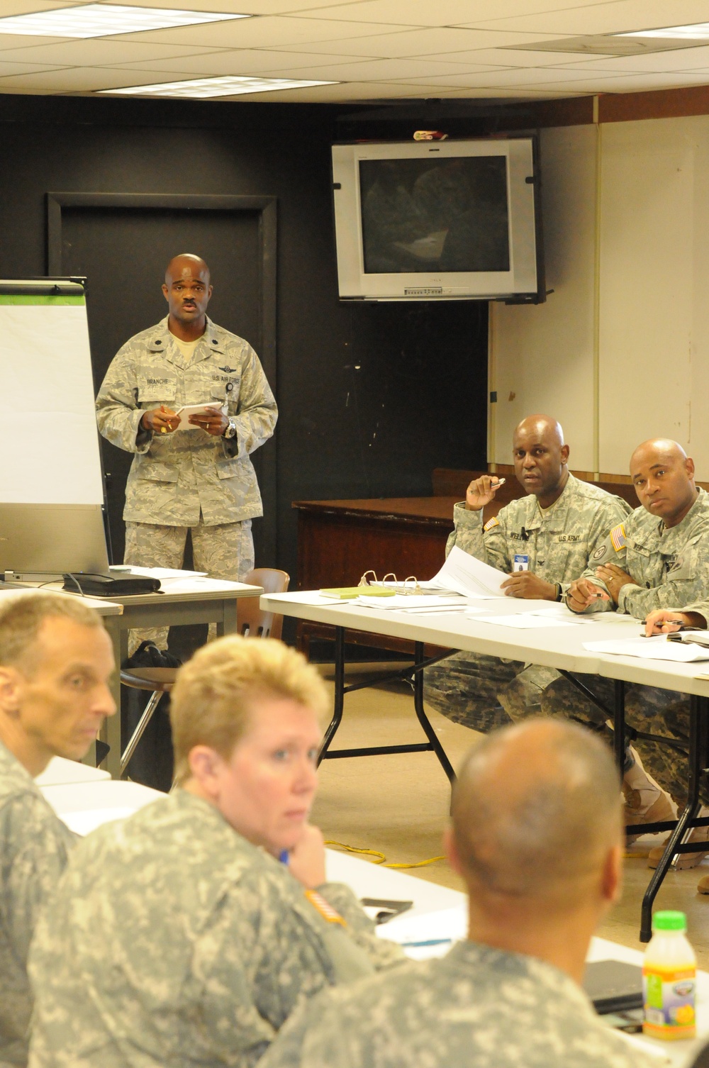 'Tabletop' exercise prepares DC National Guard for inauguration