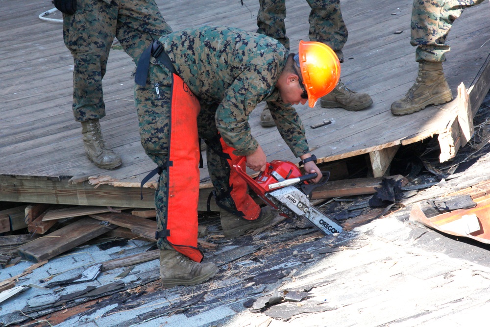 Marines, sailors continue to support clean up efforts in New York