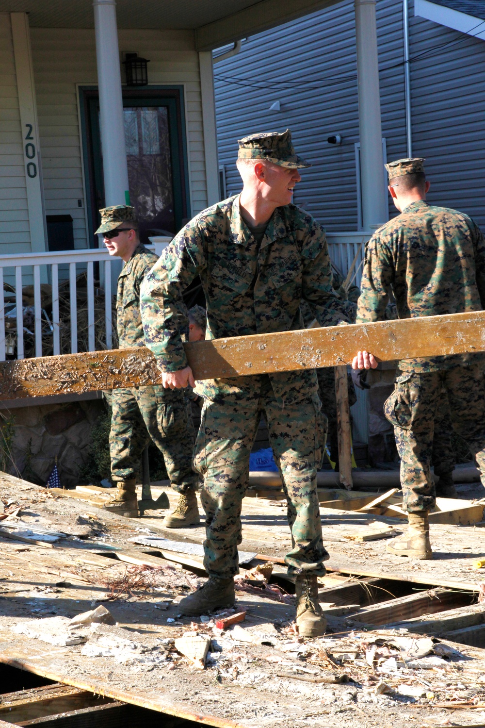 Marines, sailors continue to support clean up efforts in New York