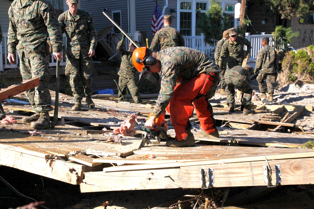 Marines, sailors continue to support clean up efforts in New York