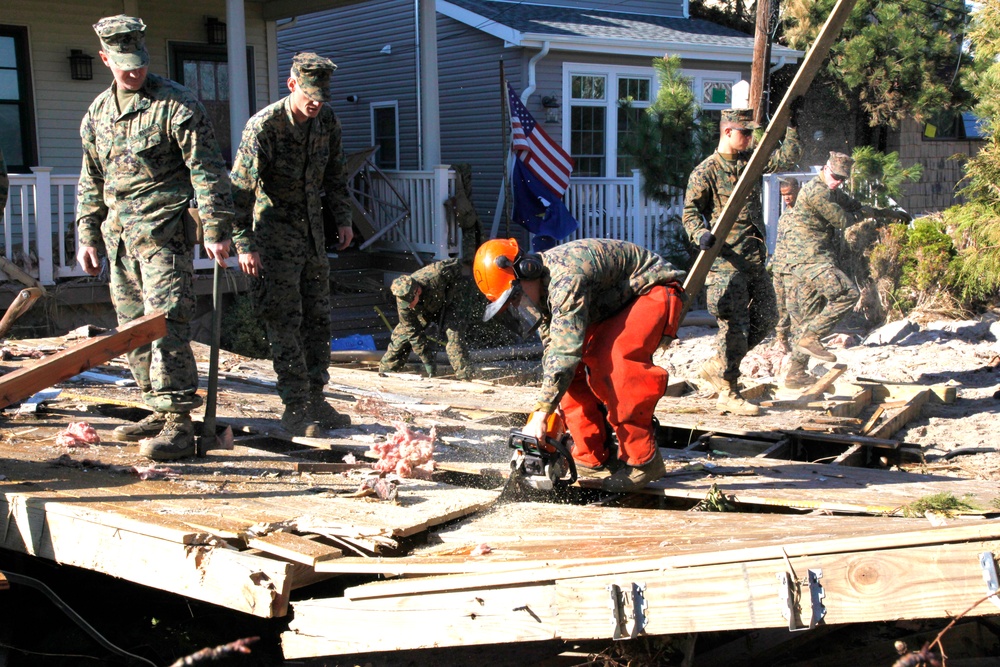 Marines, sailors continue to support clean up efforts in New York
