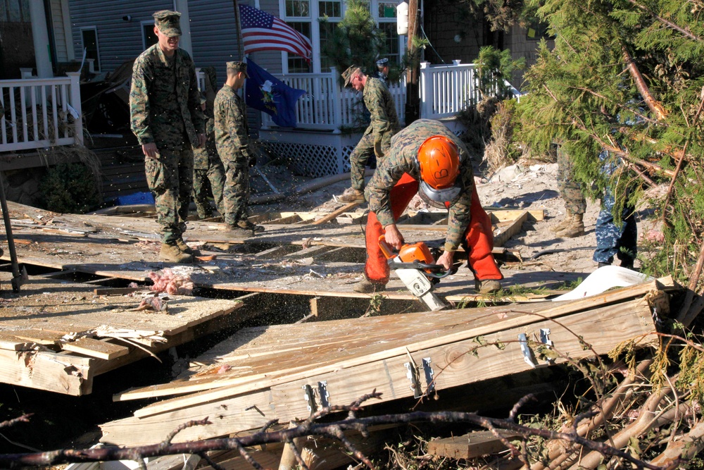 Marines, sailors continue to support clean up efforts in New York