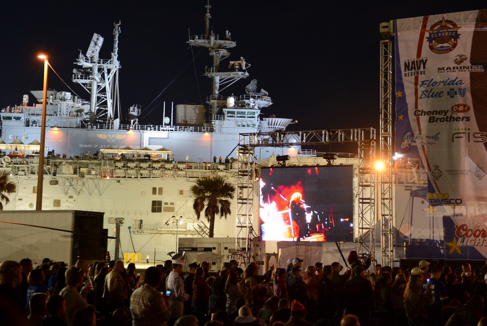 Navy Marine Corps Classice 2012: The Bataan serves as backdrop for country music band Little Big Town