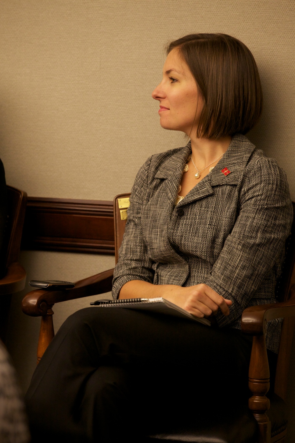 First Lady of the Marine Corps Bonnie Amos speaks to student spouses