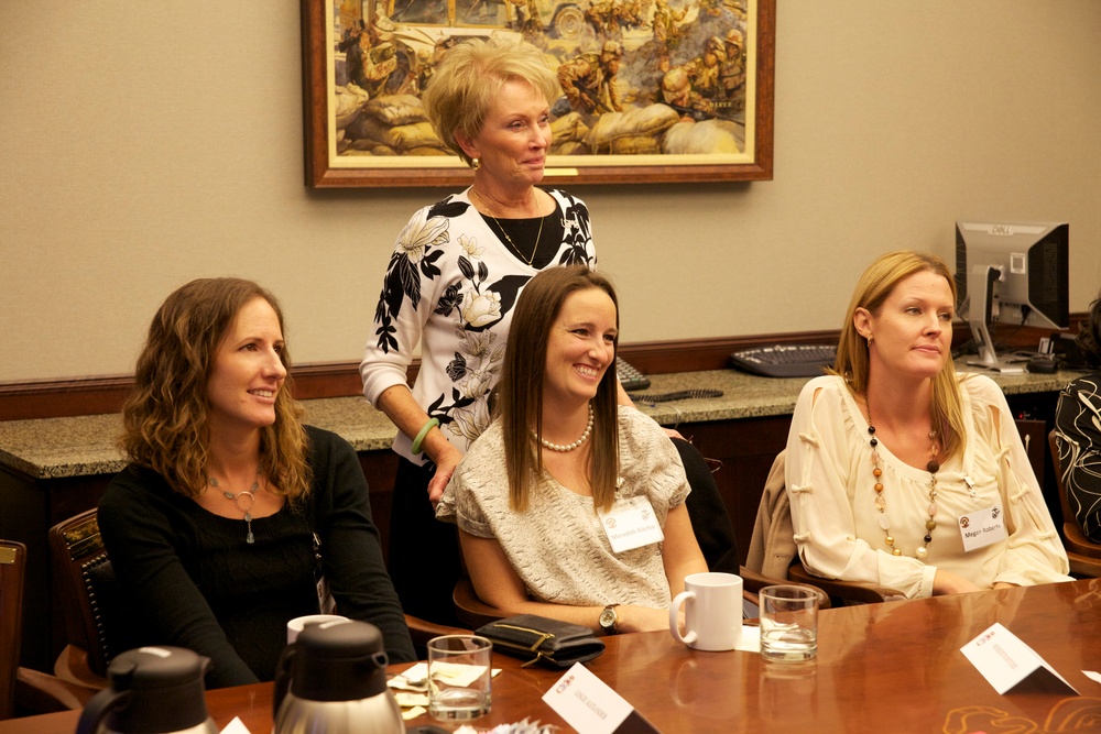 First Lady of the Marine Corps Bonnie Amos speaks to student spouses