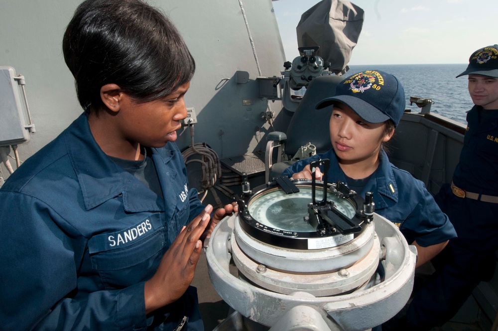 USS Mustin western Pacific patrol