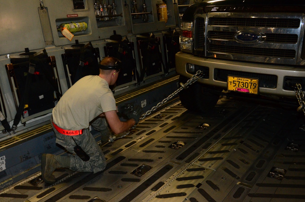 Wright-Patt Reserve unit completes 9th mission in support of Hurricane Sandy relief efforts