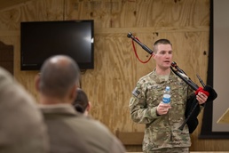 Army lieutenant entertains deployed soldiers with 'piper' skills