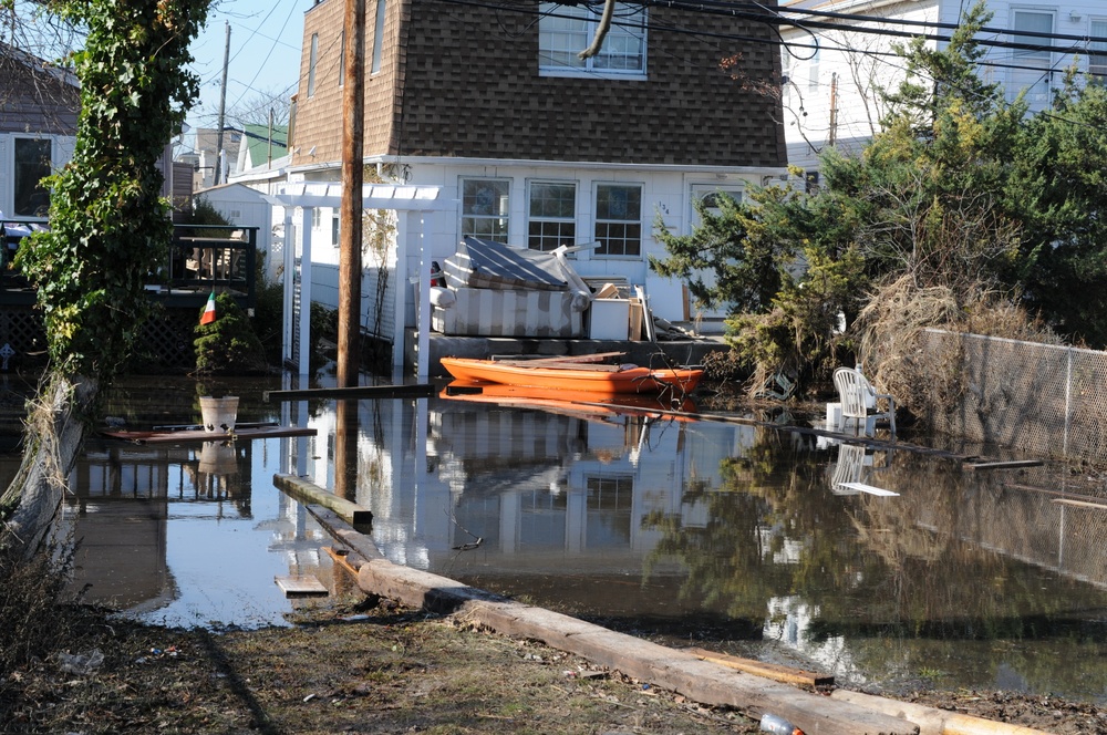 Army Reserve responds to Breezy Point, NY