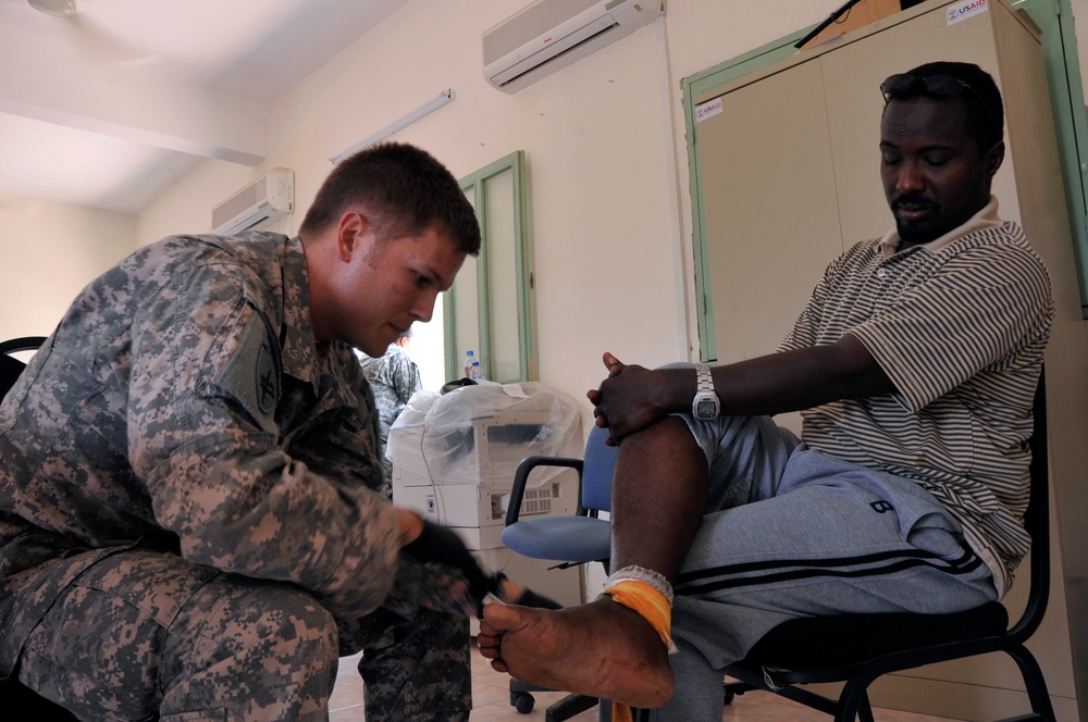 Medic treats local Djiboutian