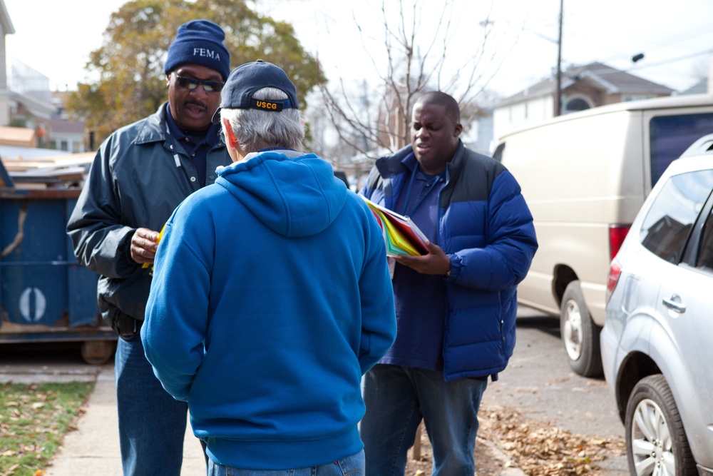 Staten Island residents find out about disaster assistance
