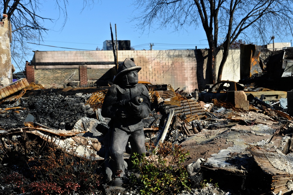 Fire ravages Rockaway Beach neighborhood